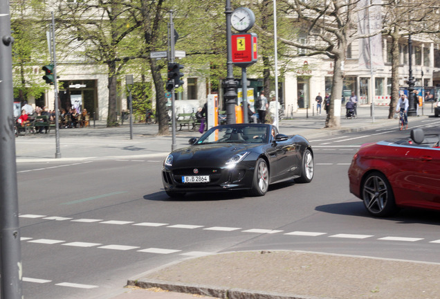 Jaguar F-TYPE S AWD Convertible