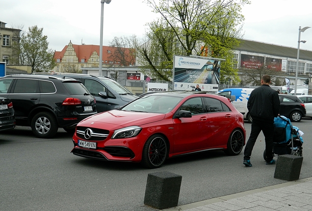 Mercedes-AMG A 45 W176 2015