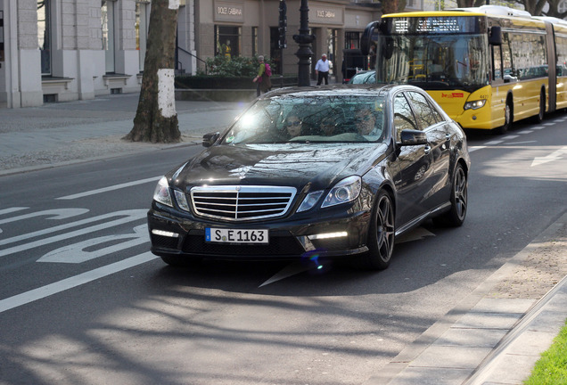 Mercedes-Benz E 63 AMG W212 V8 Biturbo