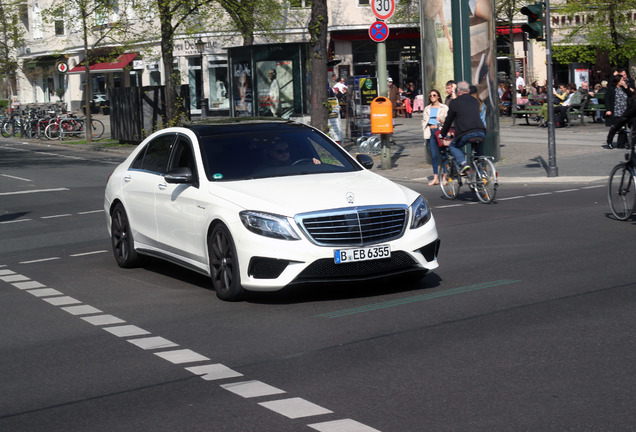 Mercedes-Benz S 63 AMG V222