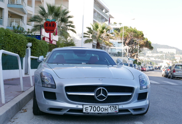 Mercedes-Benz SLS AMG