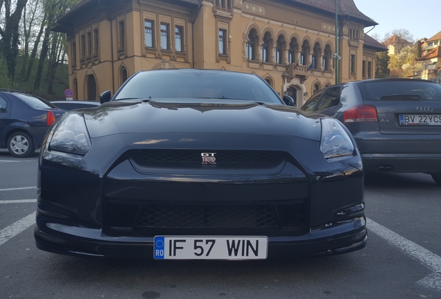 Nissan GT-R