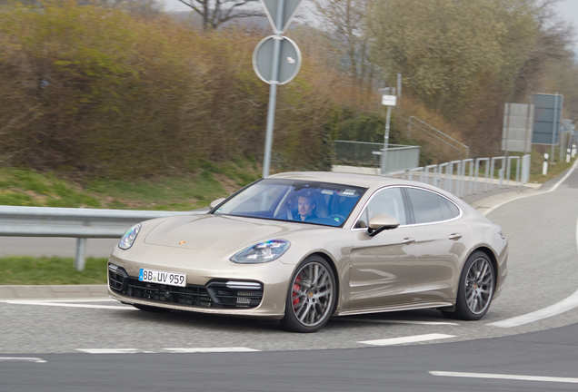 Porsche 971 Panamera Turbo