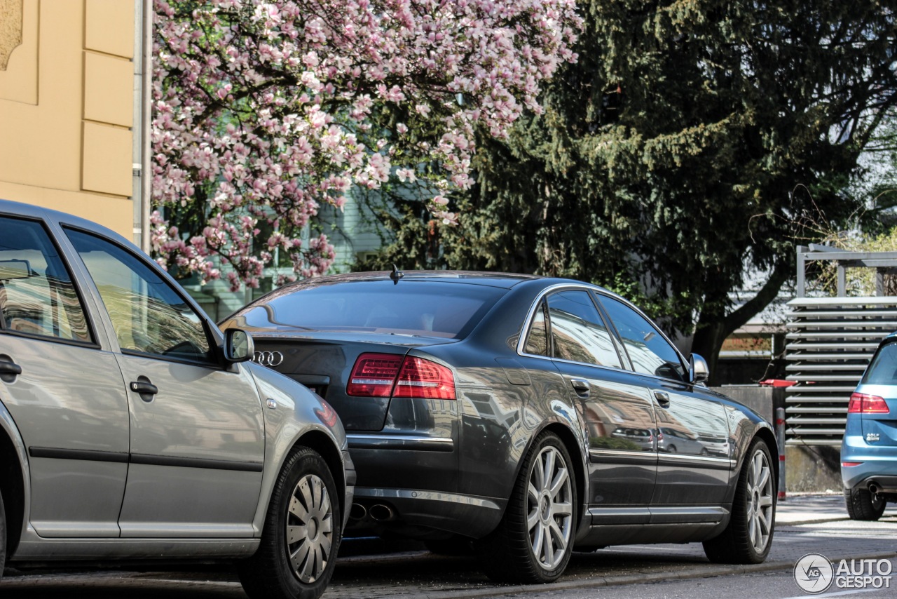 Audi S8 D3