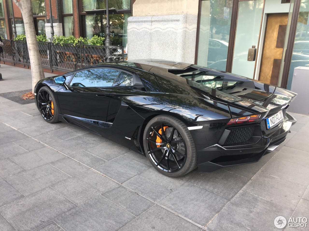 Lamborghini Aventador LP700-4