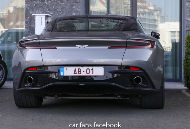 Aston Martin DB11