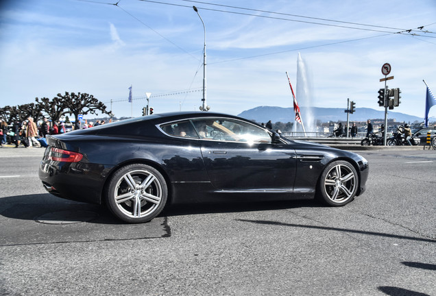 Aston Martin DB9