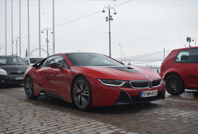 BMW i8 Protonic Red Edition