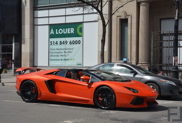 Lamborghini Aventador LP700-4 Roadster