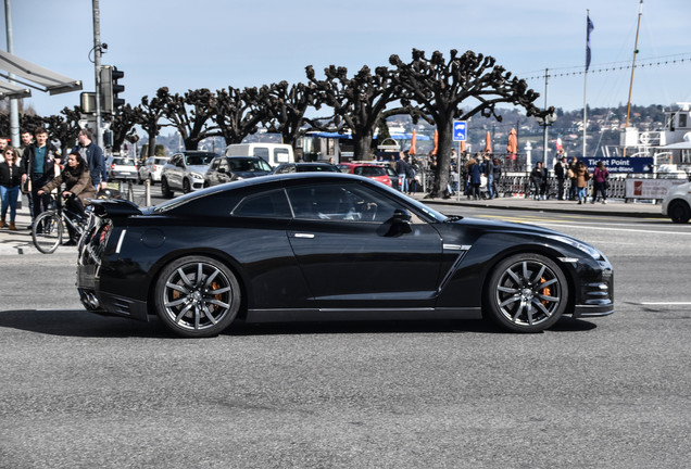 Nissan GT-R 2011