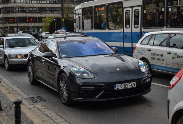 Porsche 971 Panamera Turbo