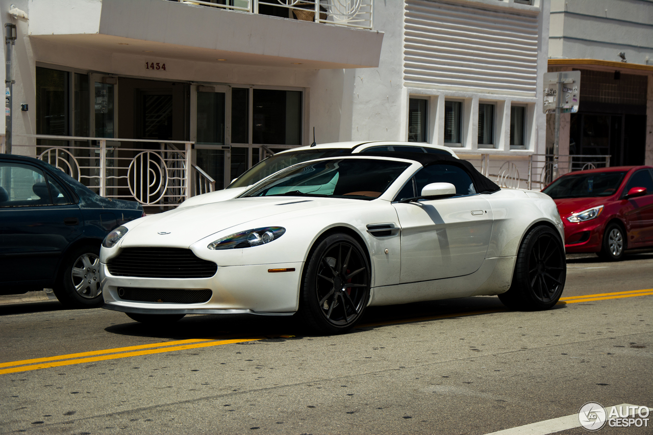 Aston Martin V8 Vantage Roadster