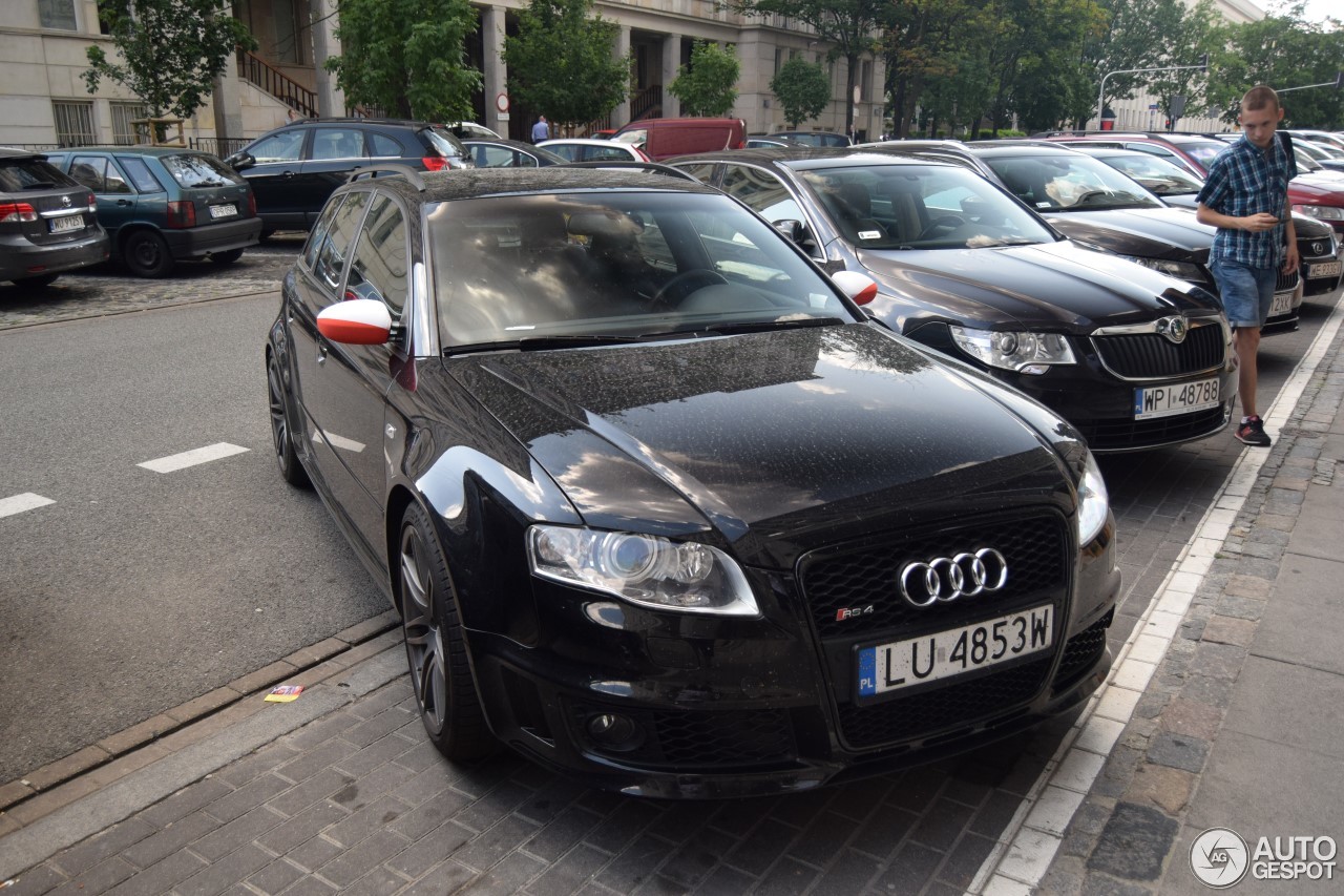 Audi RS4 Avant B7