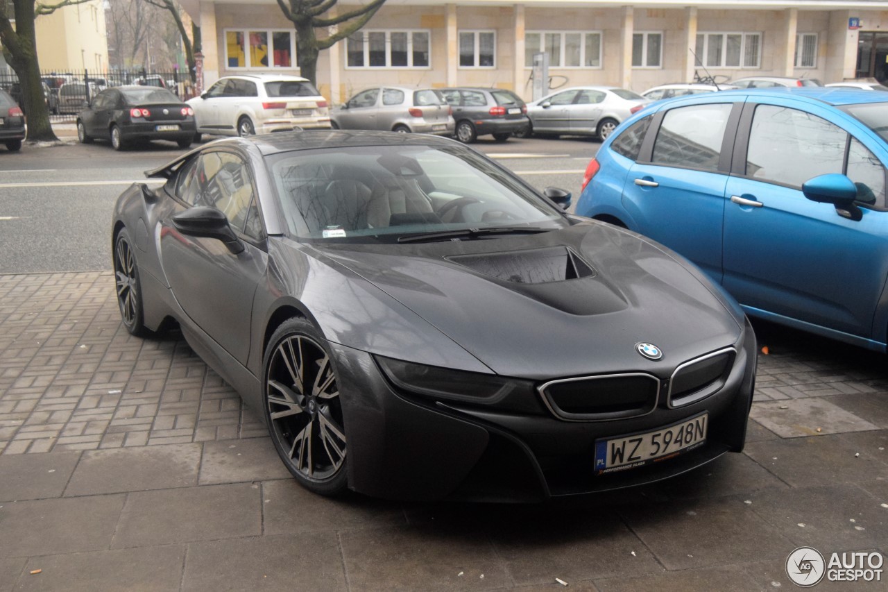 BMW i8