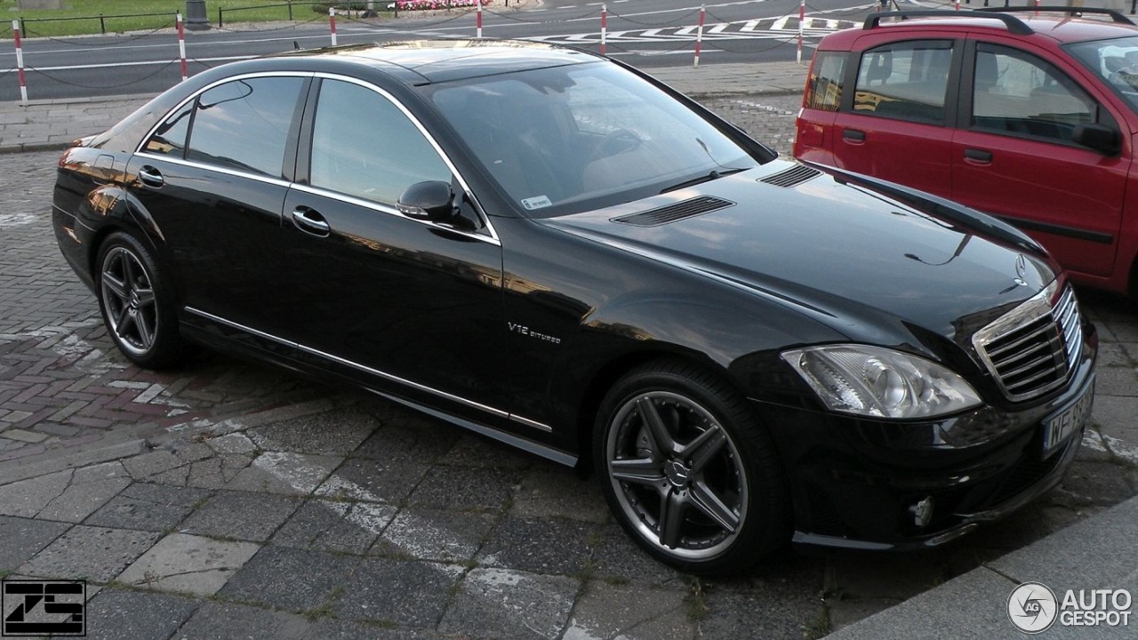 Mercedes-Benz S 65 AMG V221