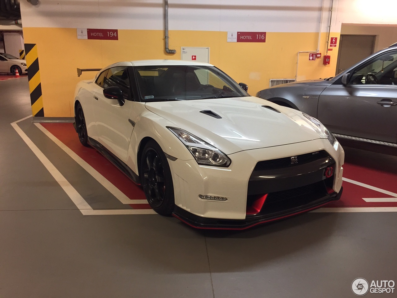 Nissan GT-R 2011 Nismo