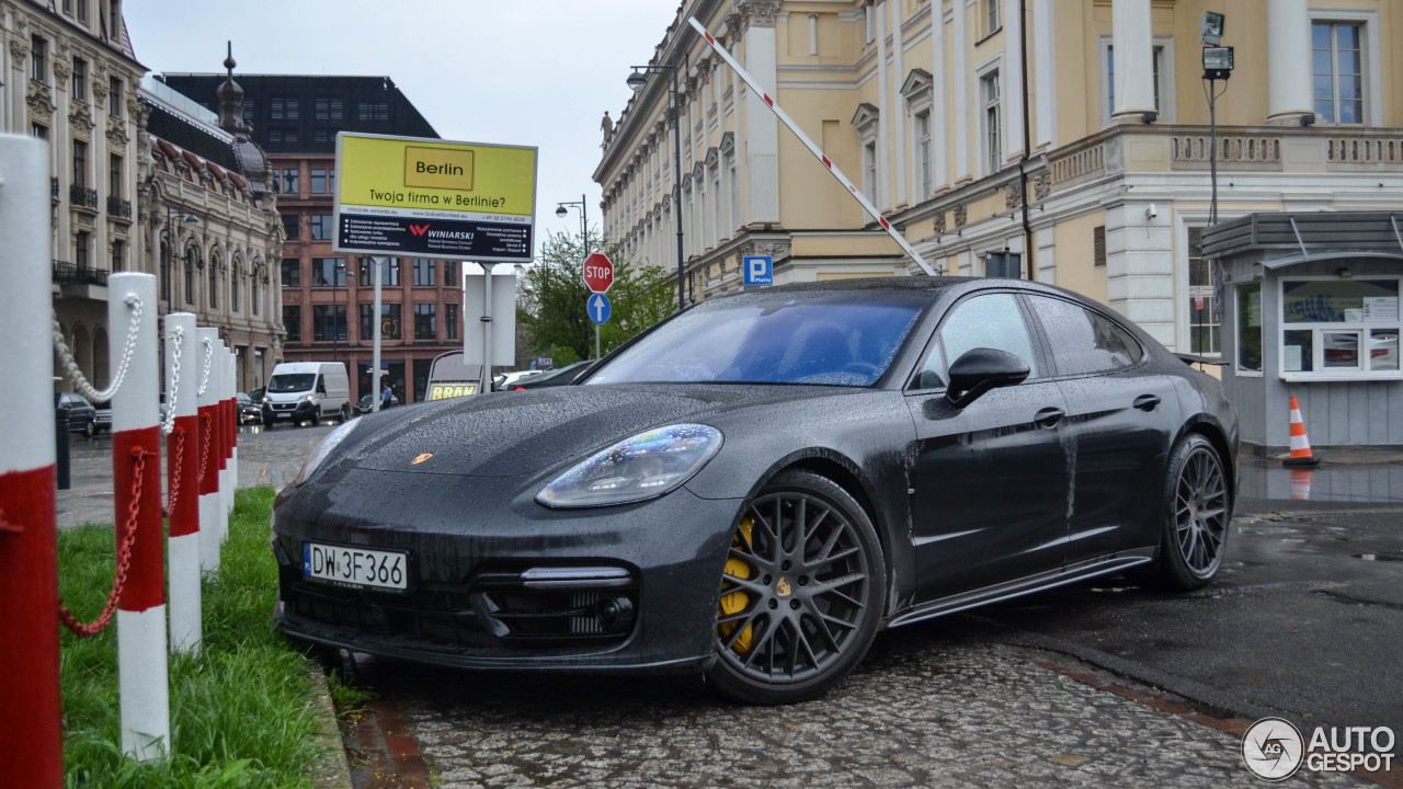 Porsche 971 Panamera Turbo