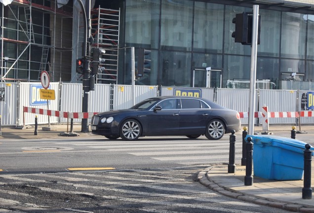 Bentley Flying Spur V8