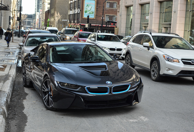 BMW i8