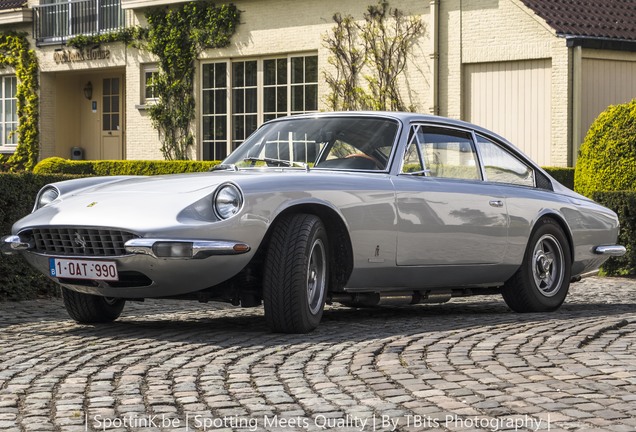 Ferrari 365 GT 2+2