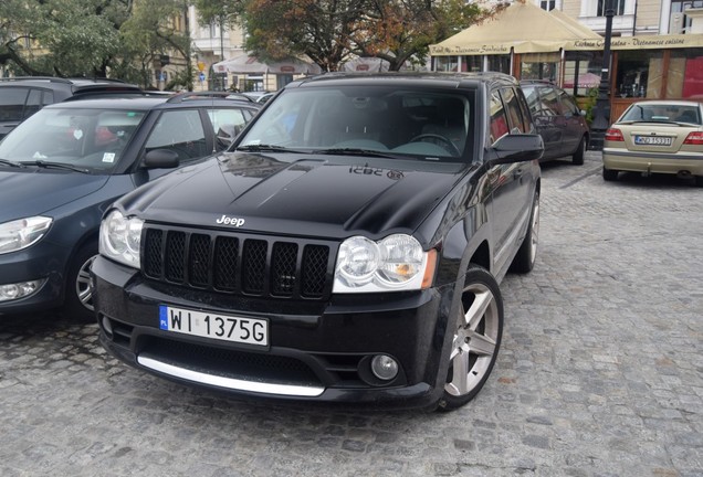 Jeep Grand Cherokee SRT-8 2005