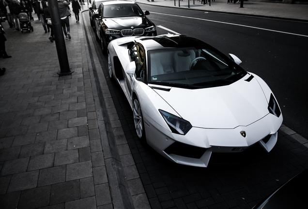 Lamborghini Aventador LP700-4 Roadster