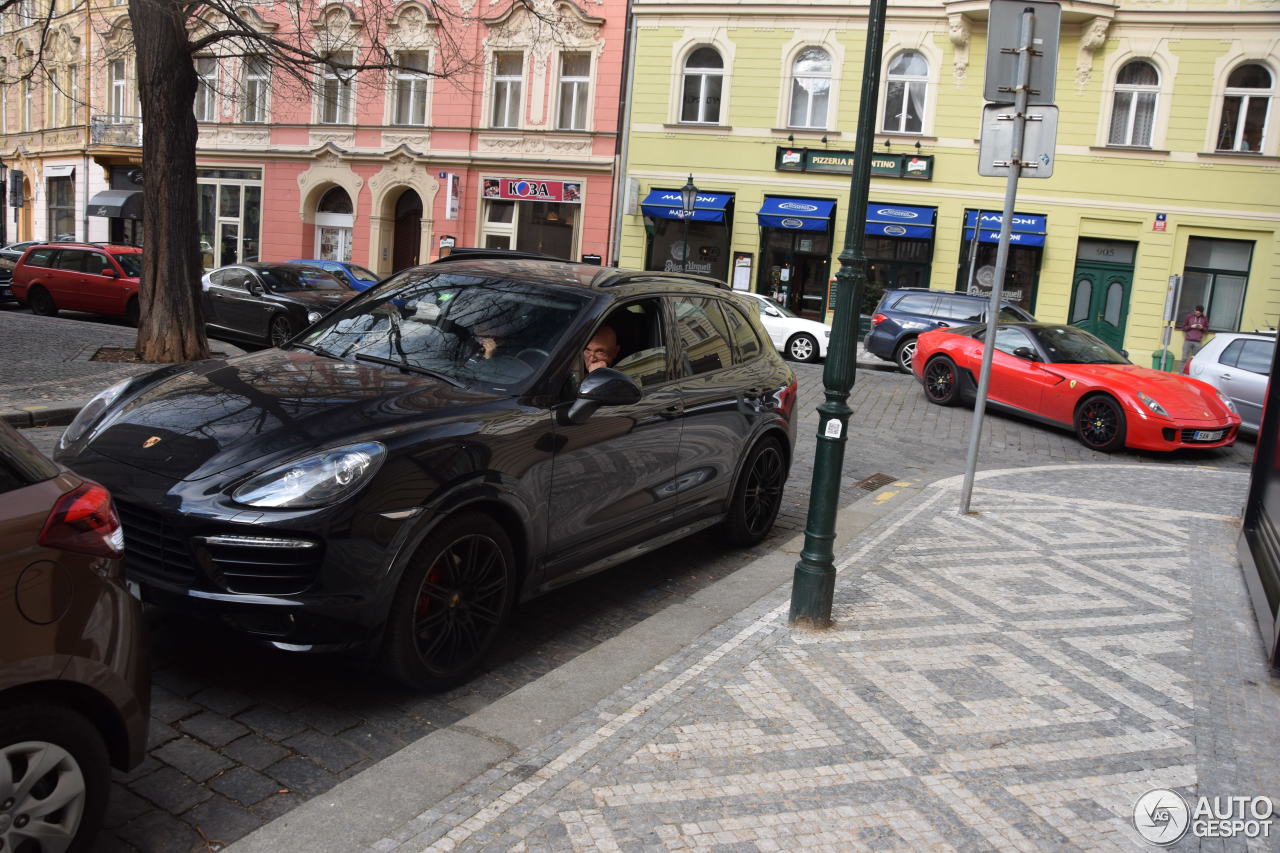 Porsche 958 Cayenne GTS