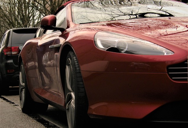 Aston Martin DB9 Volante 2013