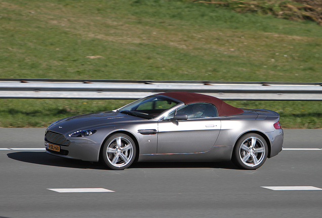 Aston Martin V8 Vantage Roadster