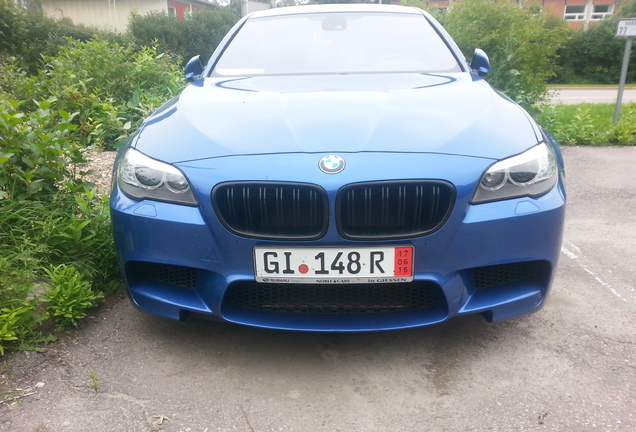 BMW M5 F10 2011