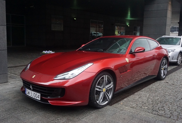 Ferrari GTC4Lusso