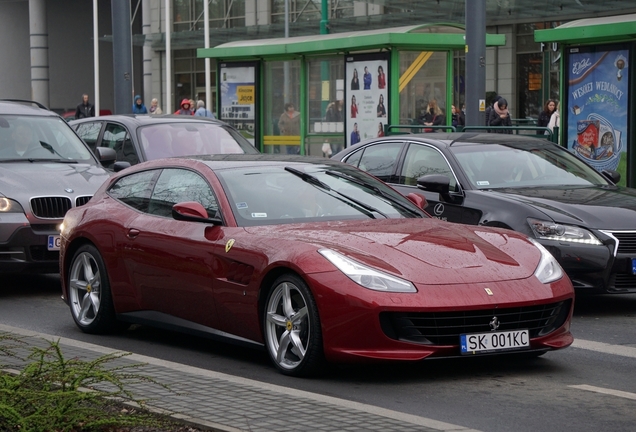 Ferrari GTC4Lusso