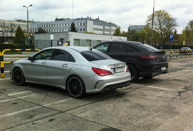 Mercedes-Benz CLA 45 AMG C117