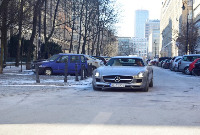 Mercedes-Benz SLS AMG