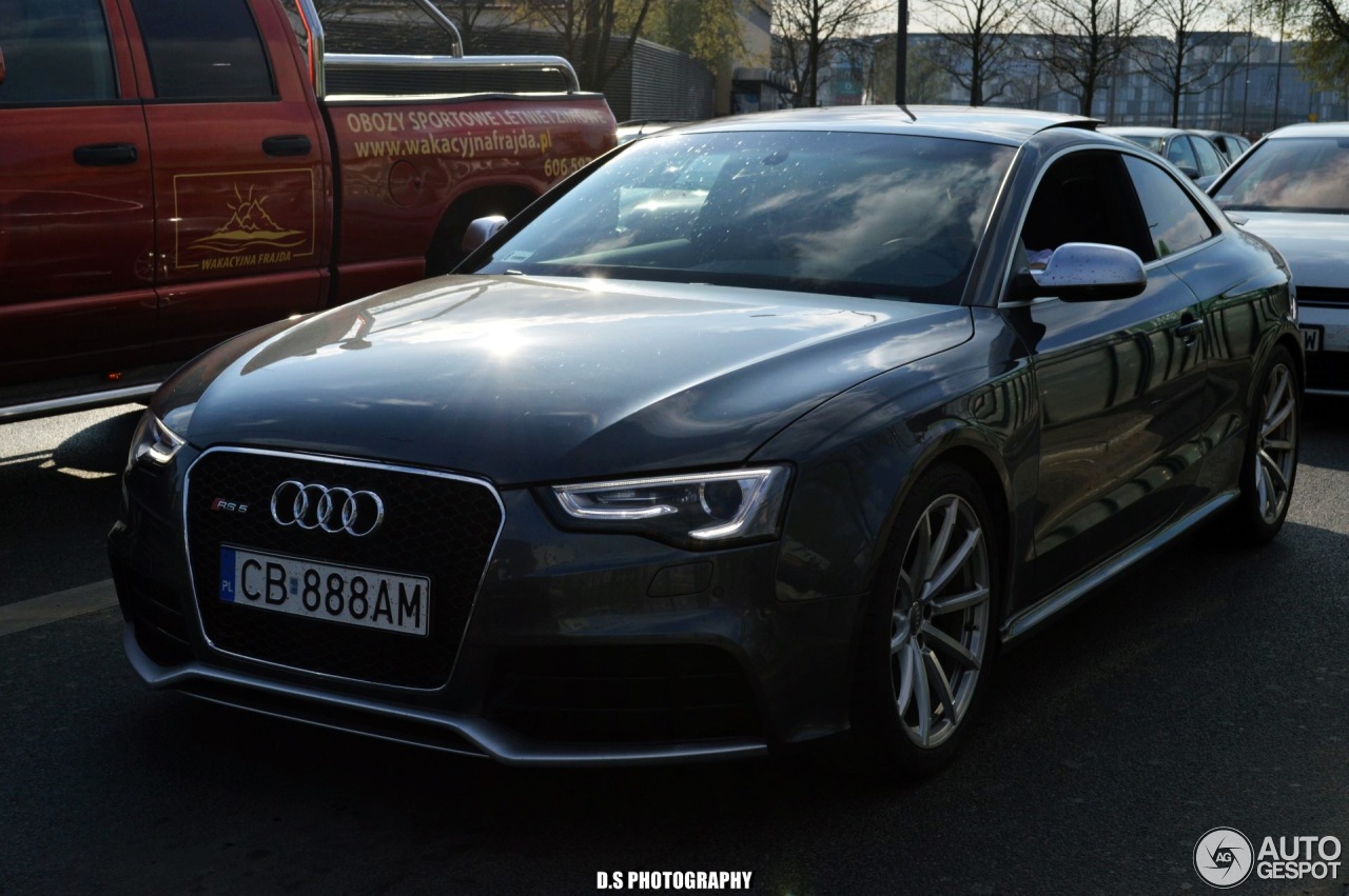 Audi RS5 B8 2012