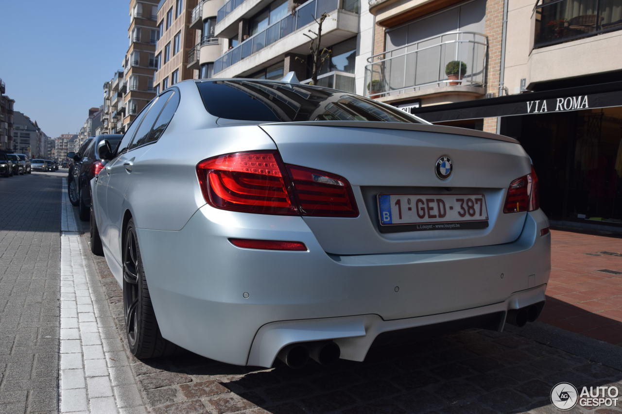 BMW M5 F10 2011