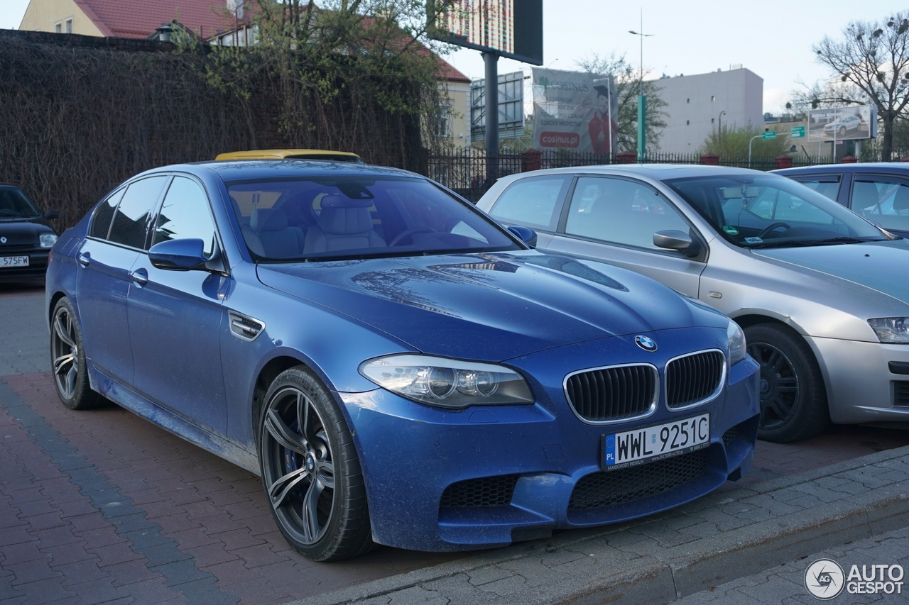 BMW M5 F10 2011