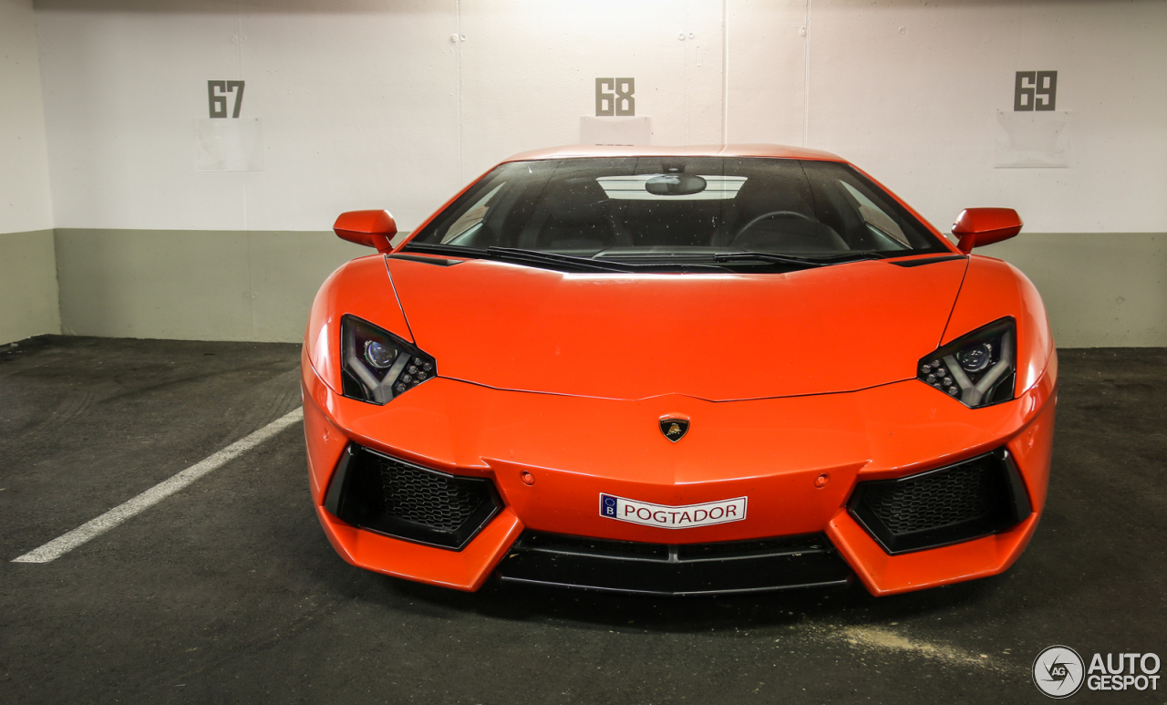 Lamborghini Aventador LP700-4