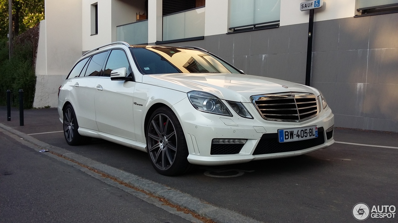 Mercedes-Benz E 63 AMG S212 V8 Biturbo