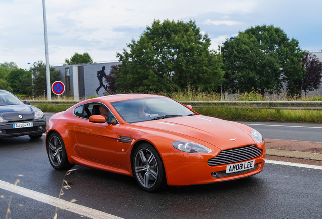 Aston Martin V8 Vantage N400