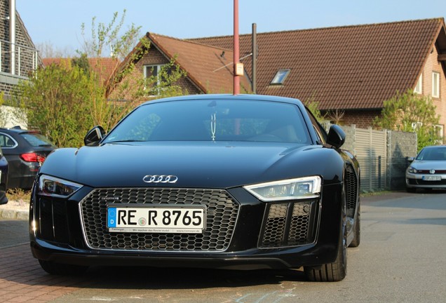 Audi R8 V10 2015