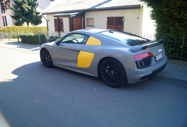 Audi R8 V10 Plus 2015