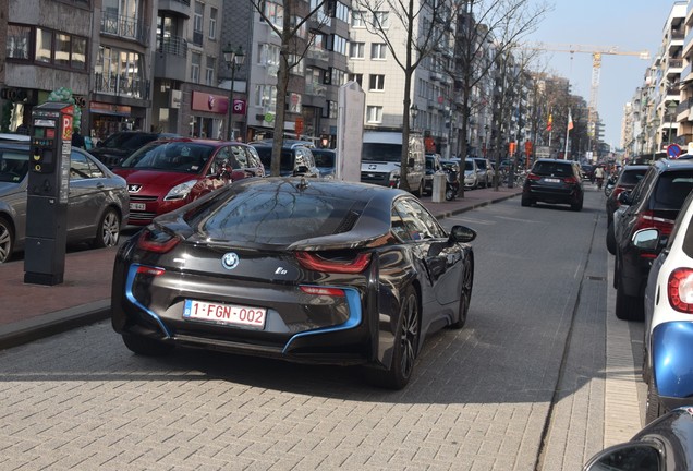 BMW i8