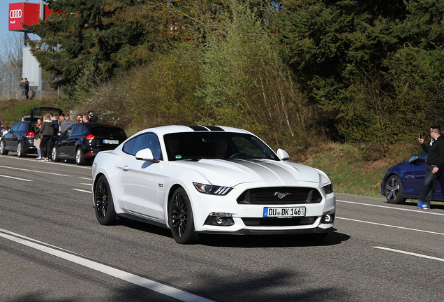 Ford Mustang GT 2015