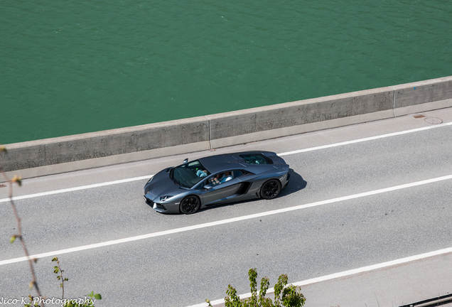 Lamborghini Aventador LP700-4