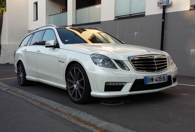 Mercedes-Benz E 63 AMG S212 V8 Biturbo