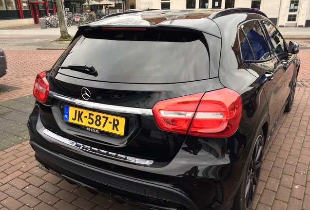 Mercedes-Benz GLA 45 AMG X156