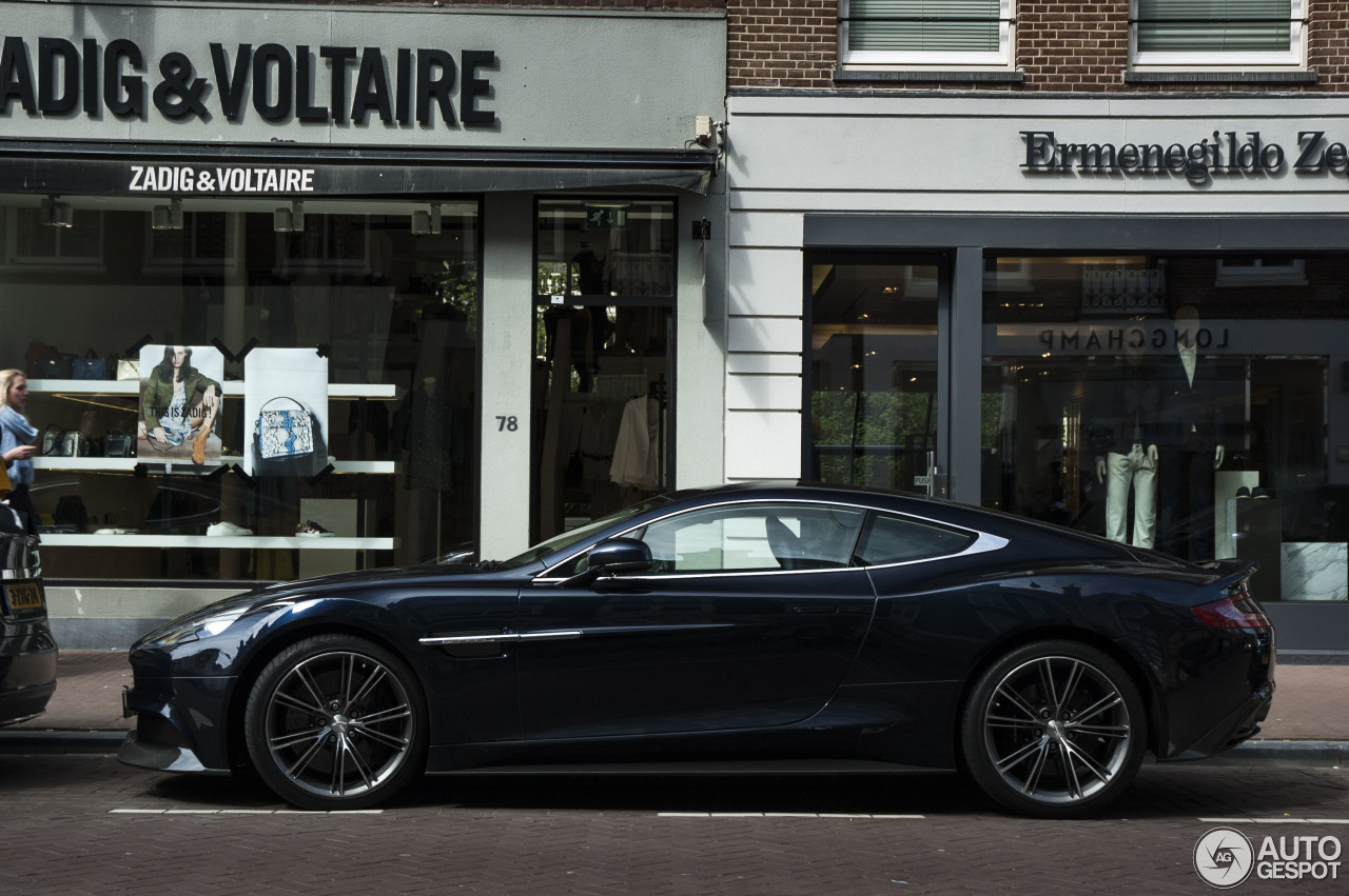 Aston Martin Vanquish 2013