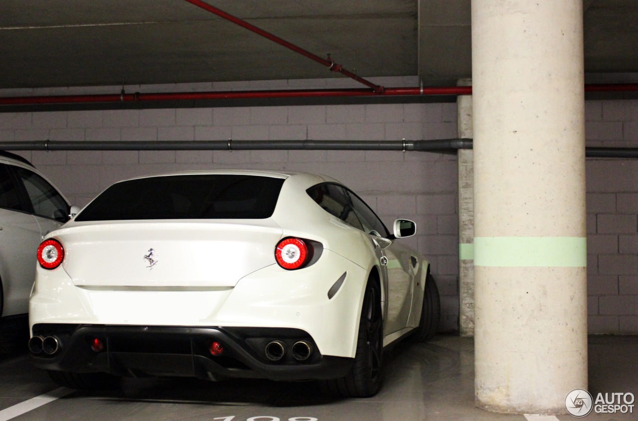 Ferrari FF