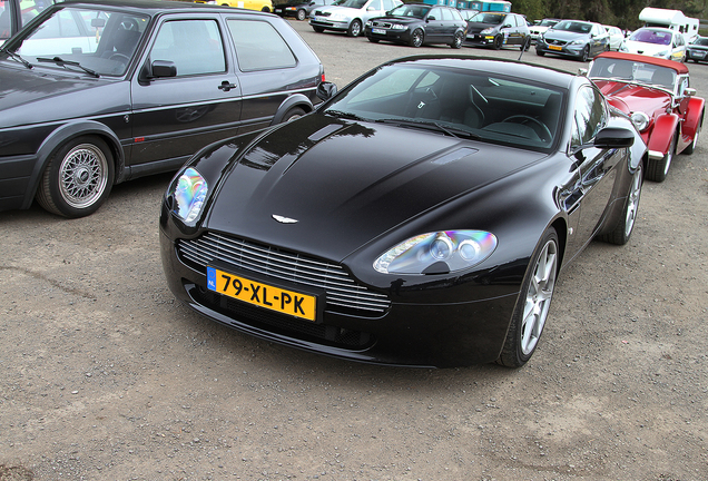 Aston Martin V8 Vantage